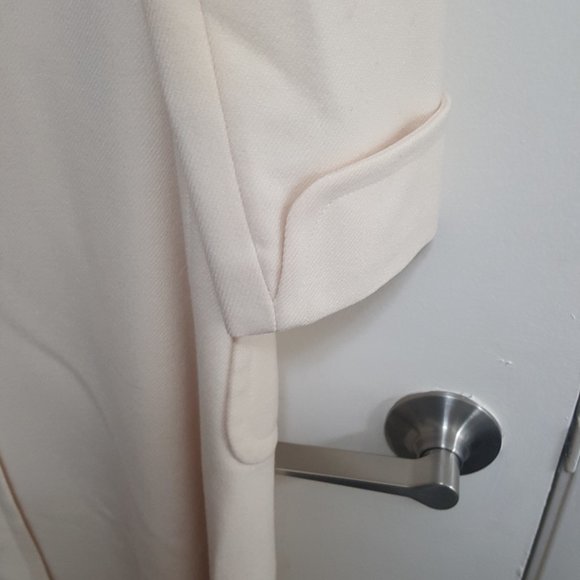 Anna Collection Wool Coat - Picture 5 of 7